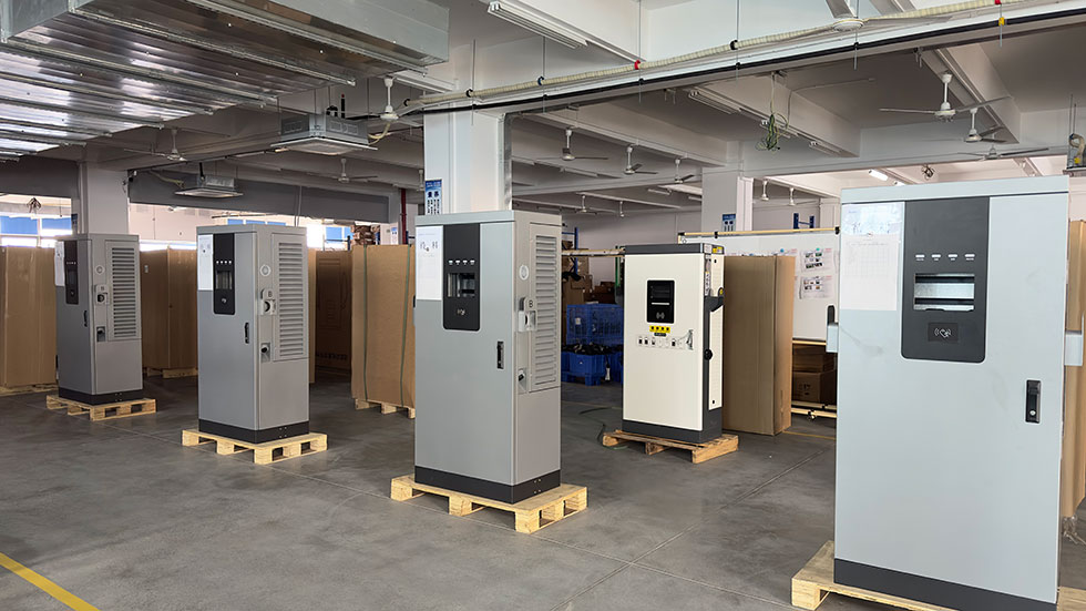 180KW DC EV Fast Charger Floor-mounted Charging Station